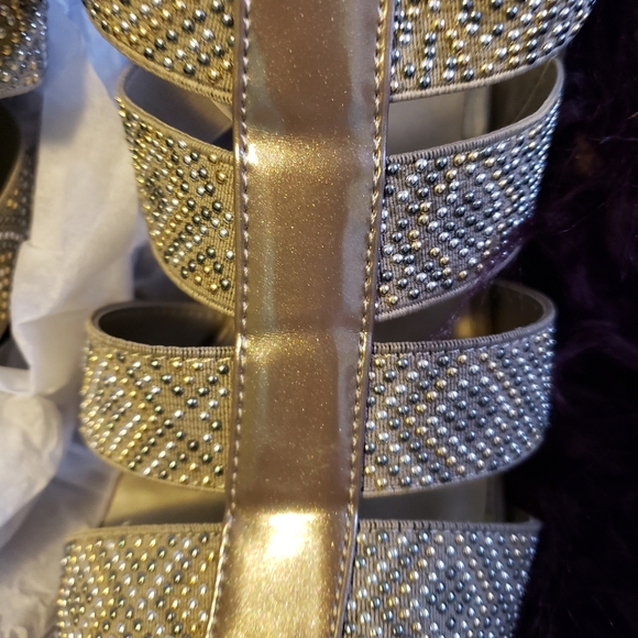 Dressy open toe sandals. - Picture 4 of 4